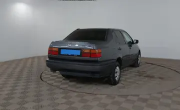 Volkswagen Vento 1993 года за 1 190 000 тг. в Шымкент фото 3