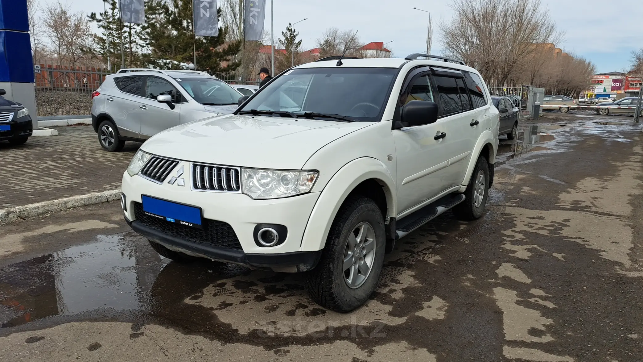 Mitsubishi Pajero Sport 2013