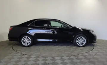 Toyota Camry 2014 года за 9 990 000 тг. в Алматы фото 4