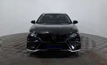 Toyota Camry 2021 года за 14 750 000 тг. в Астана фото 2