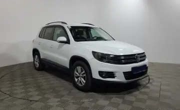 Volkswagen Tiguan 2015 года за 7 990 000 тг. в Алматы фото 3