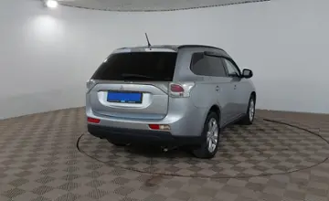 Mitsubishi Outlander 2013 года за 7 990 000 тг. в Шымкент