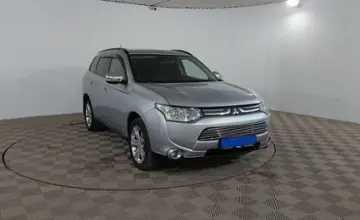 Mitsubishi Outlander 2013 года за 7 990 000 тг. в Шымкент фото 3