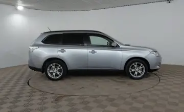 Mitsubishi Outlander 2013 года за 7 990 000 тг. в Шымкент фото 4