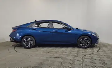 Hyundai Elantra 2023 года за 9 790 000 тг. в Алматы фото 4