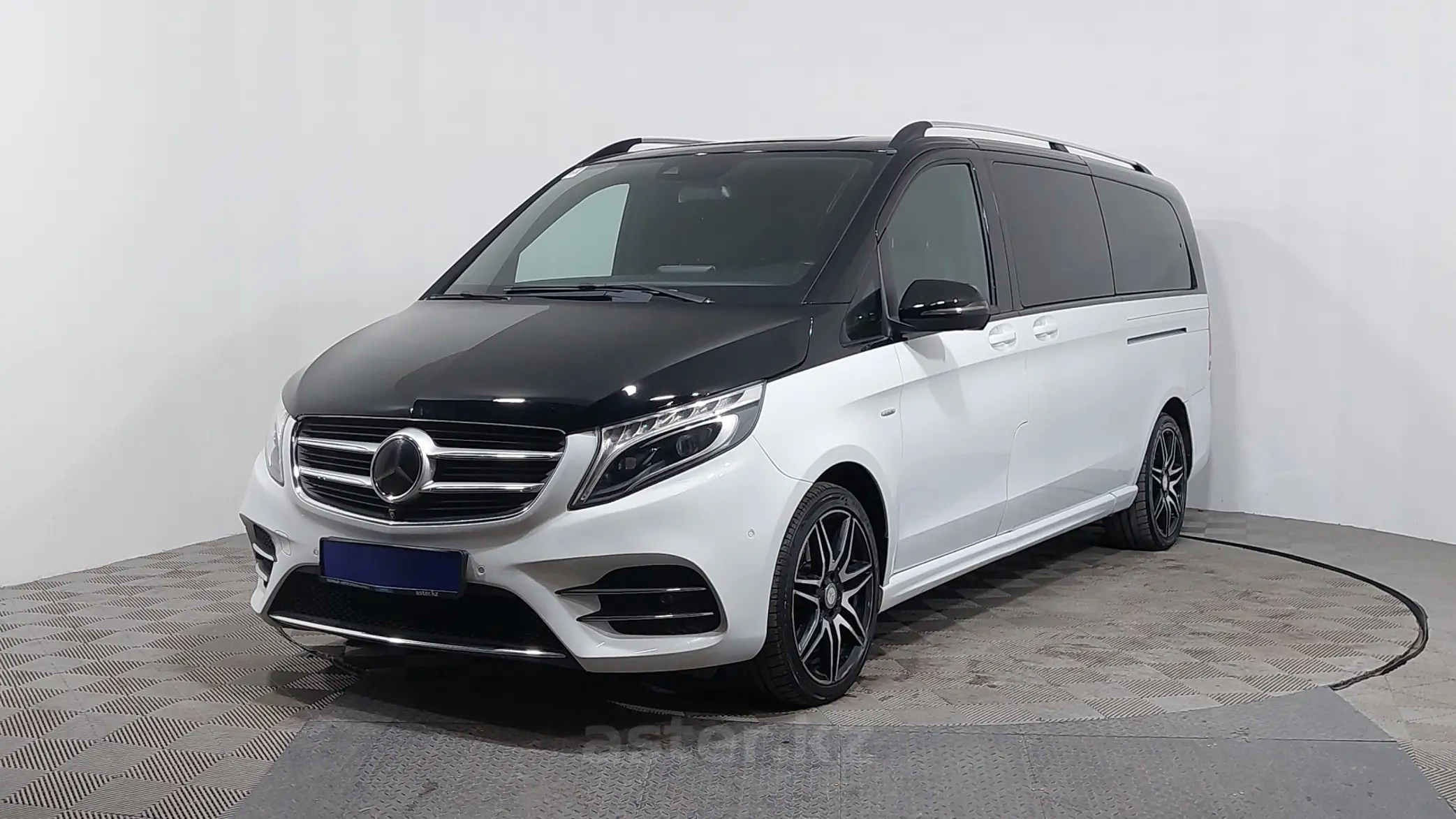 Mercedes-Benz V-Класс 2016