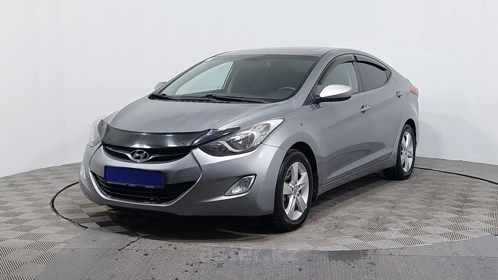 Hyundai Elantra 2012