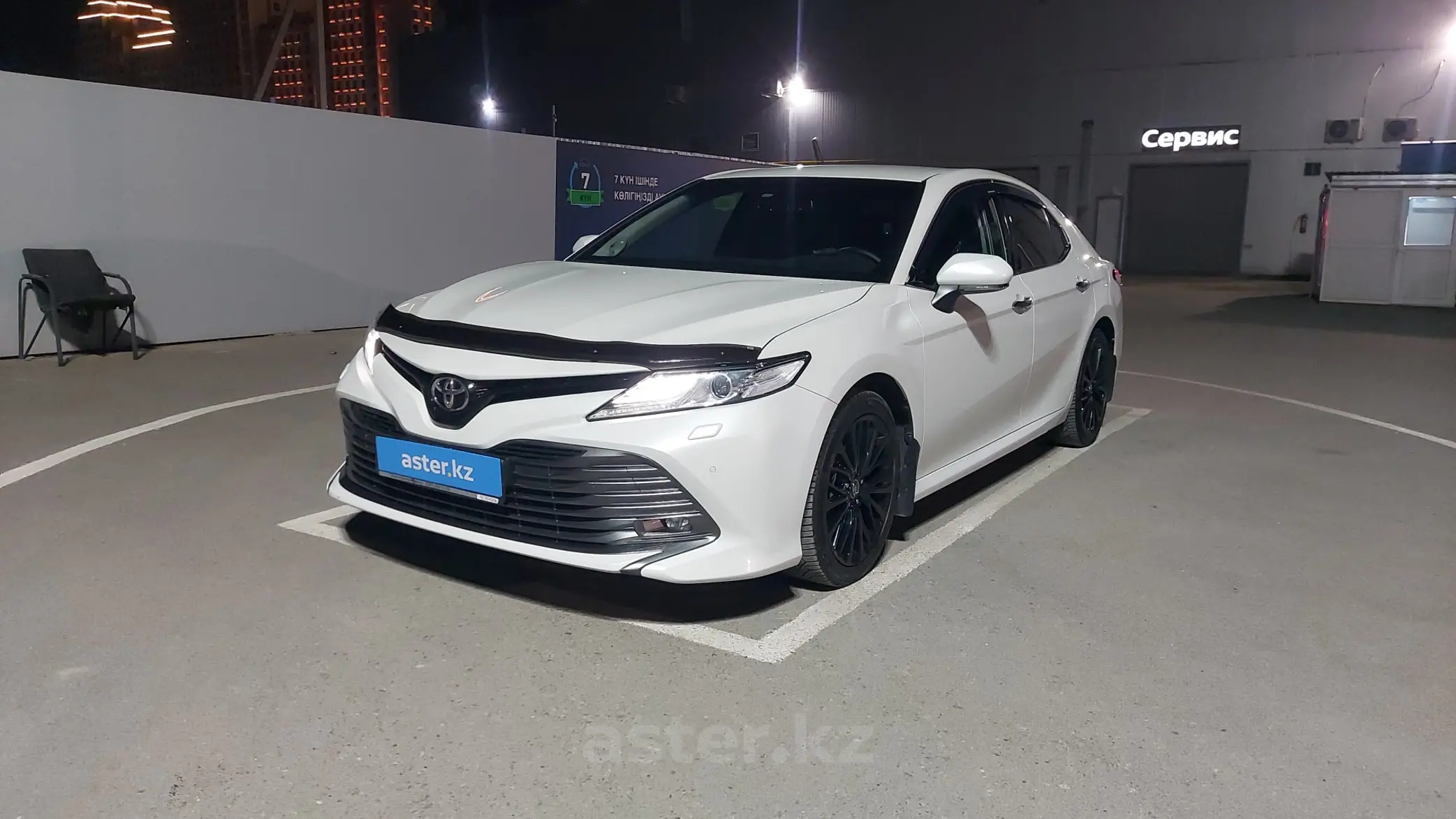 Toyota Camry 2019