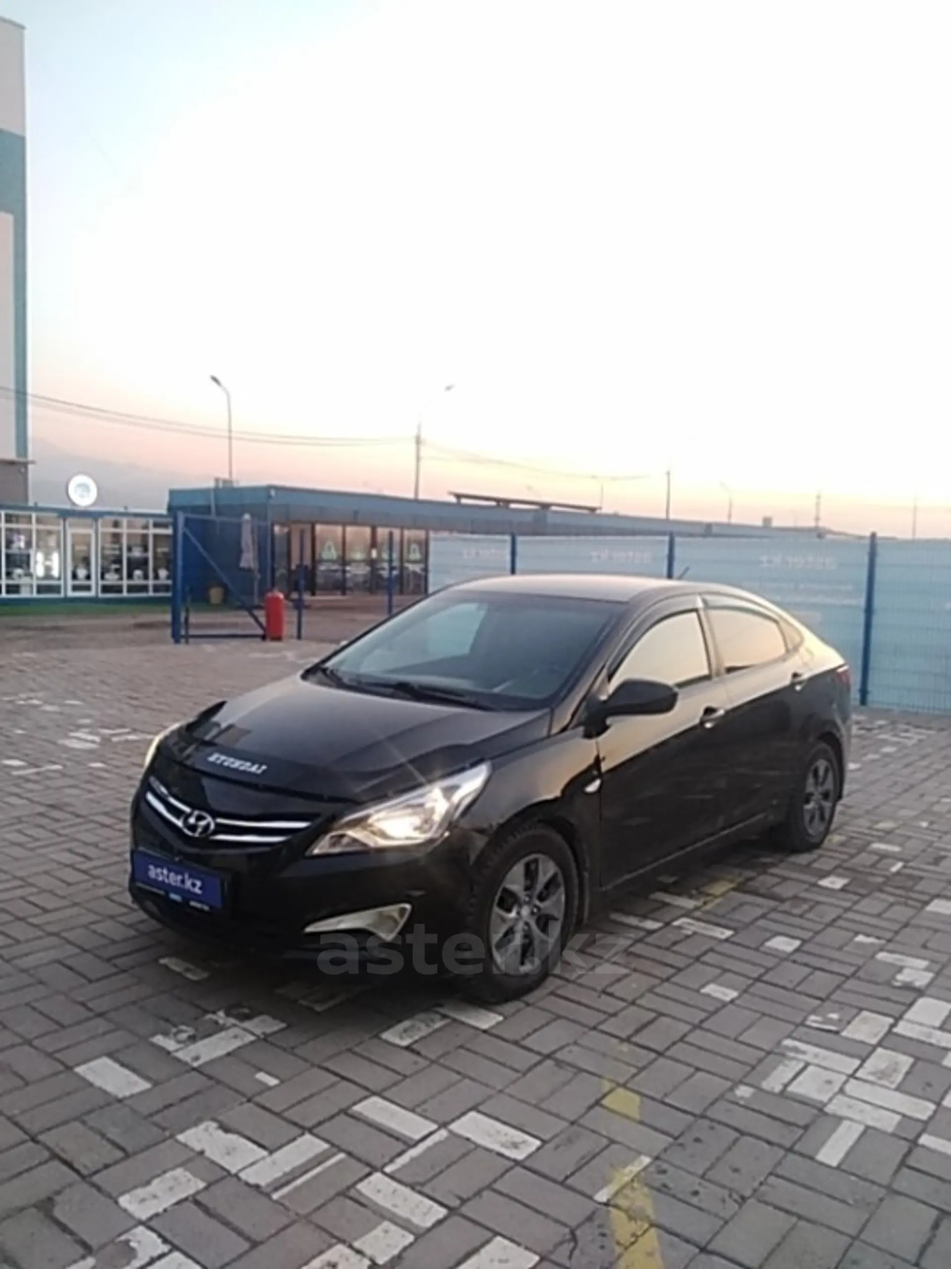 Hyundai Accent 2015