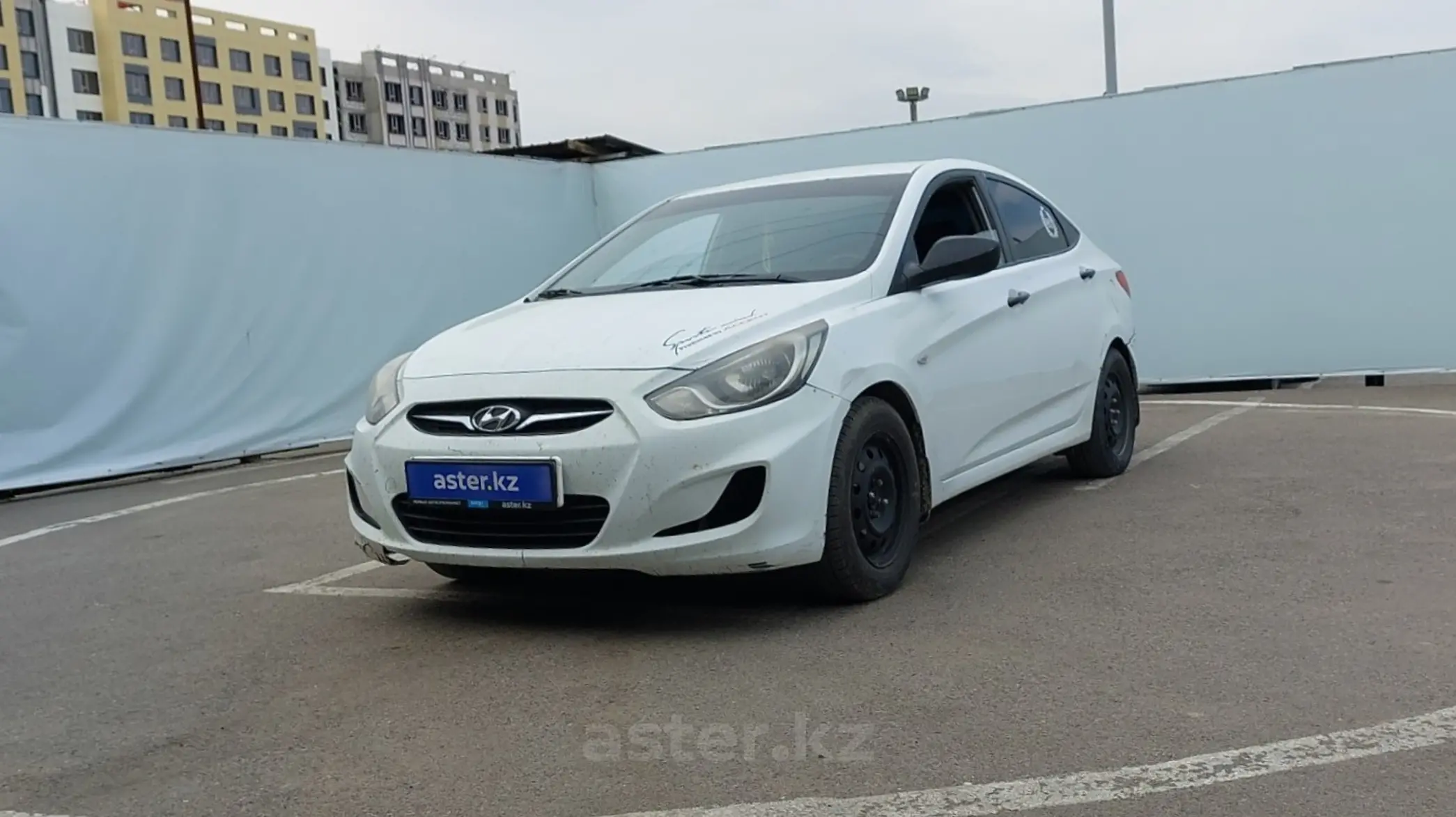 Hyundai Accent 2013