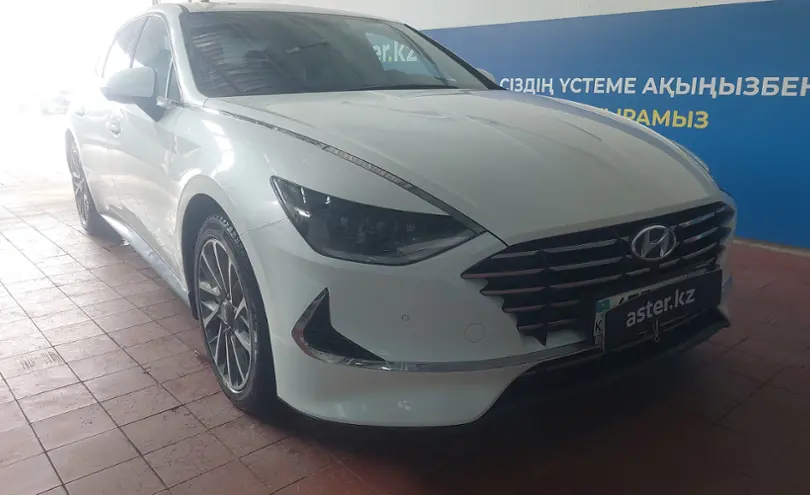 Hyundai Sonata 2021 года за 14 000 000 тг. в Астана