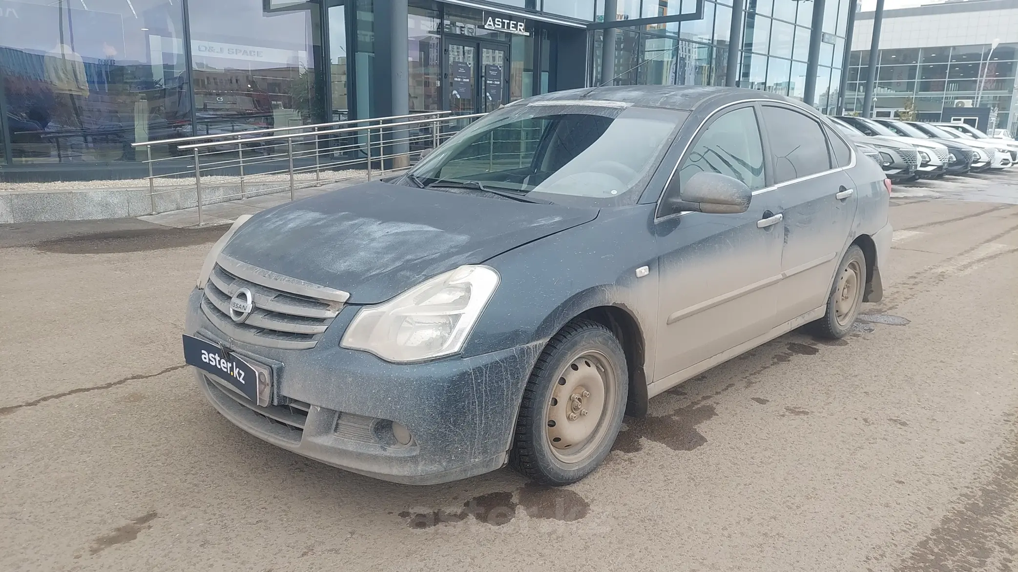 Nissan Almera 2014