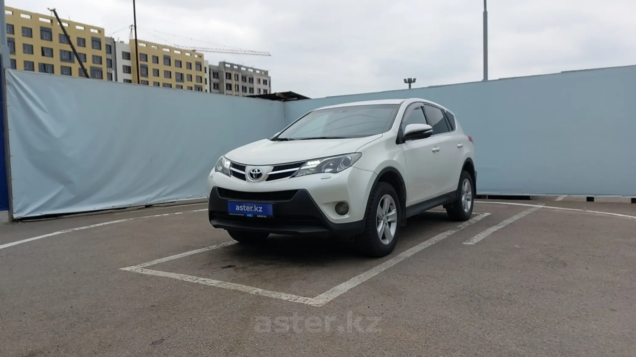 Toyota RAV4 2013