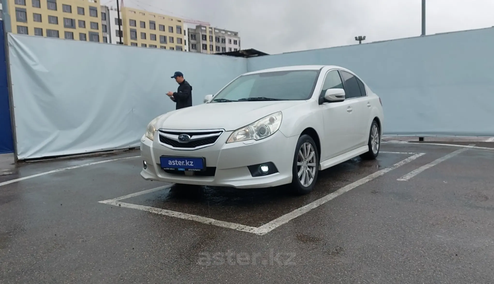 Subaru Legacy 2011