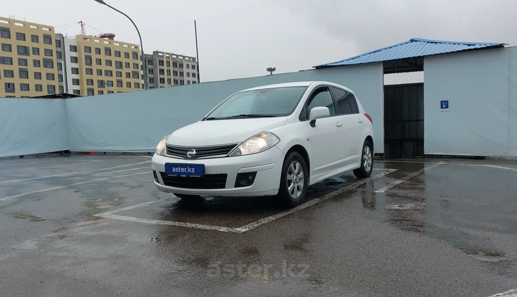 Nissan Tiida 2011