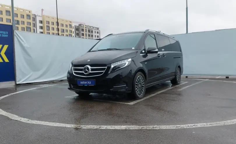 Mercedes-Benz V-Класс 2020 года за 40 000 000 тг. в Алматы