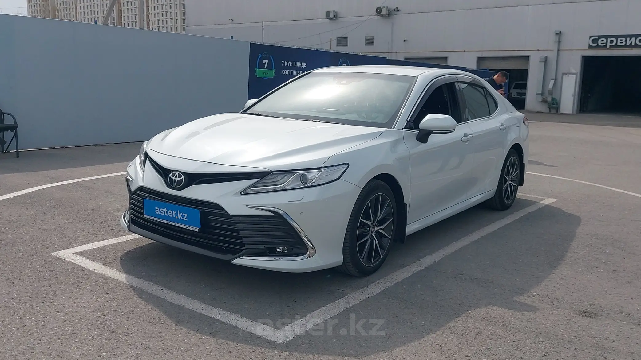 Toyota Camry 2021