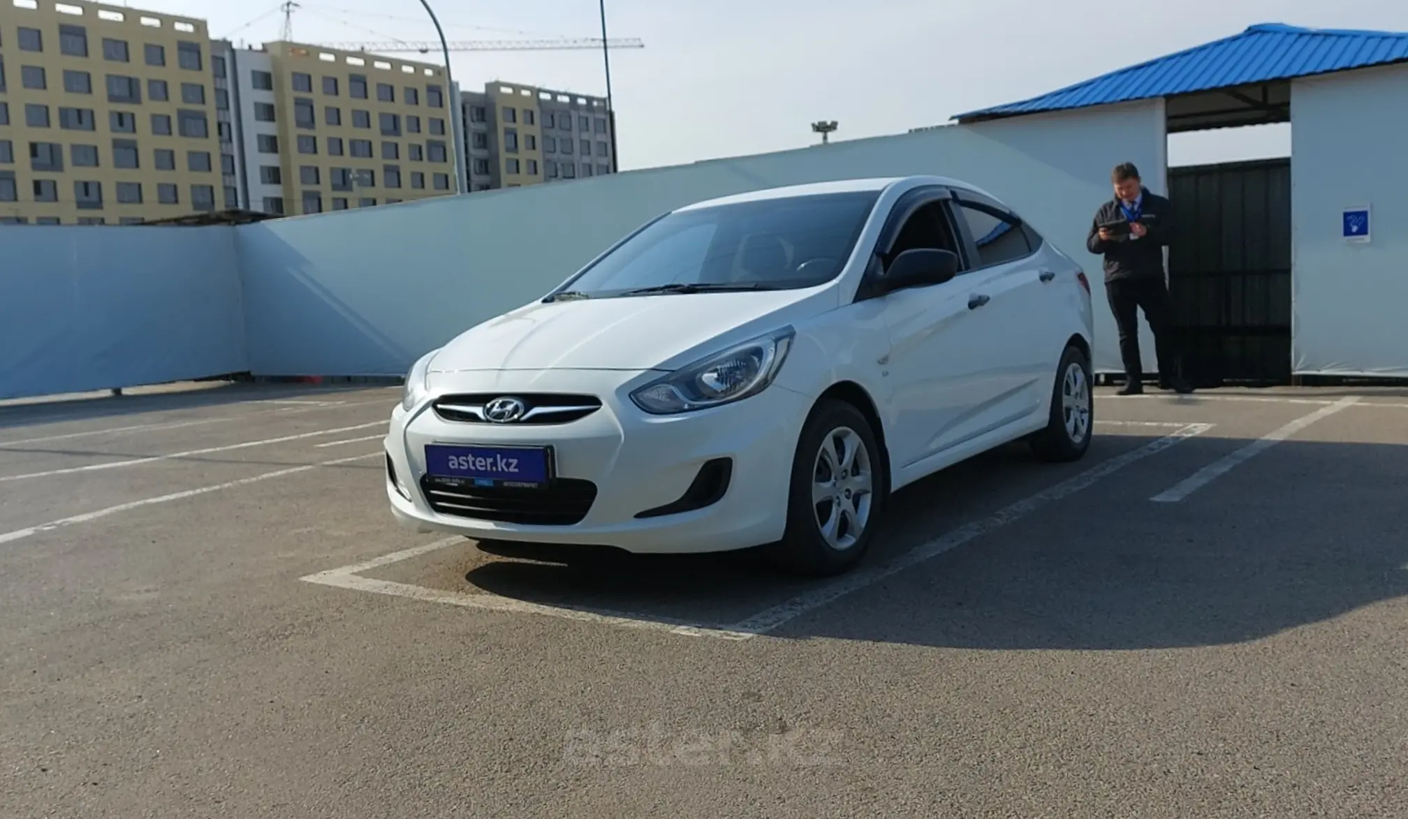 Hyundai Accent 2013