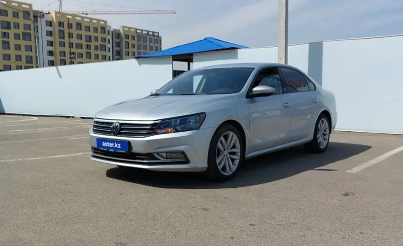 Volkswagen Passat 2018 года за 9 000 000 тг. в Алматы