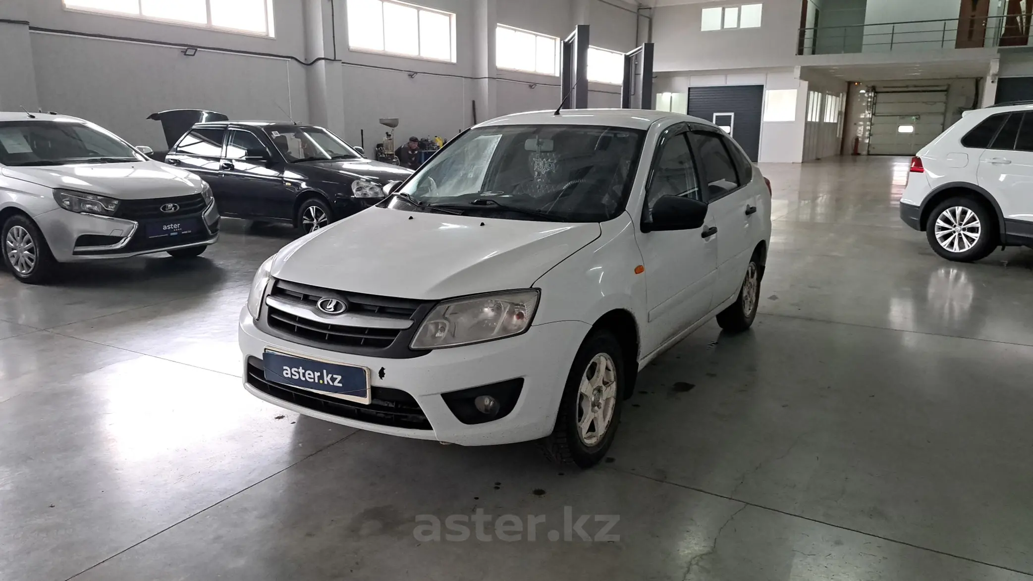 LADA (ВАЗ) Granta 2015