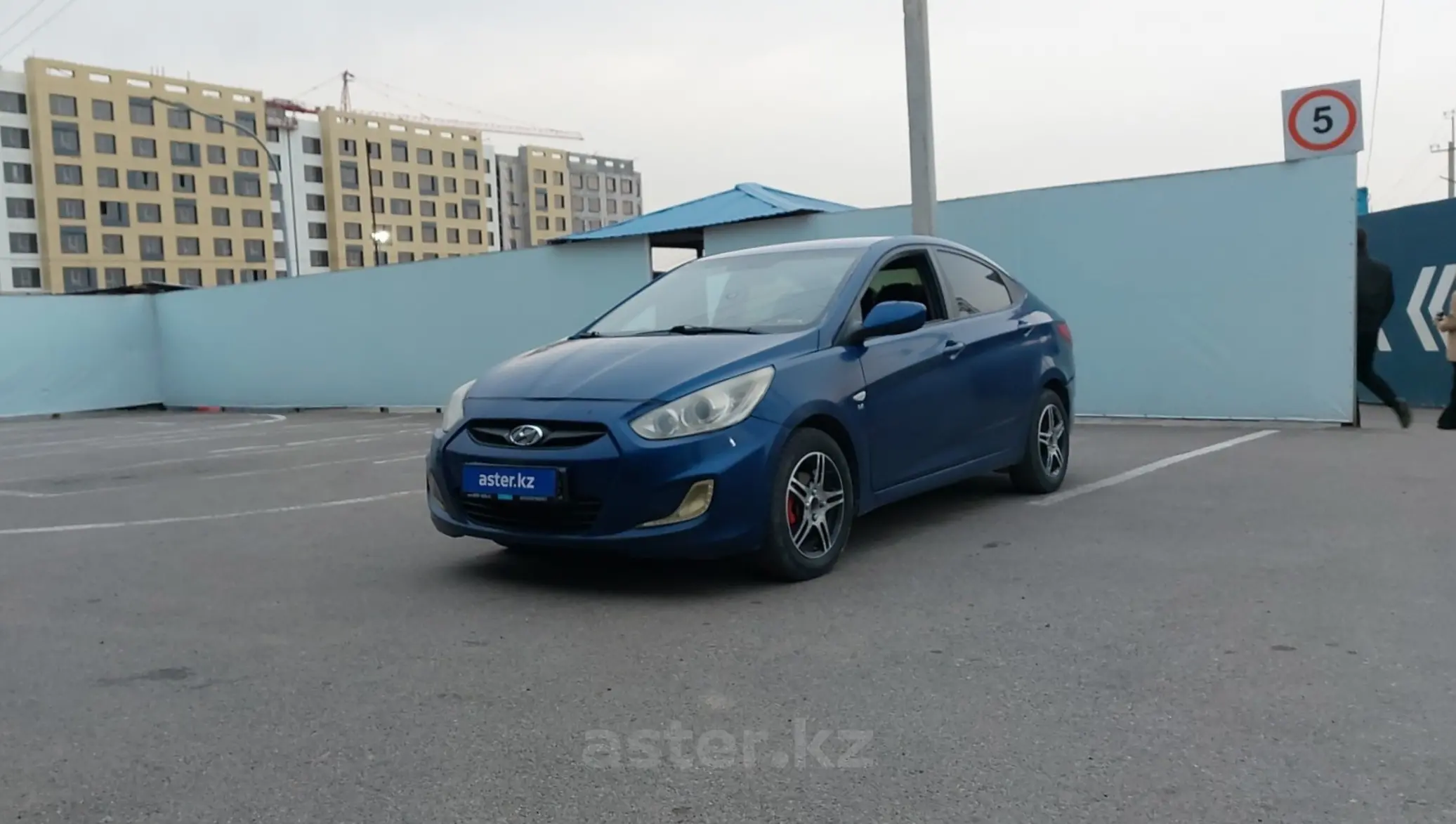 Hyundai Accent 2013