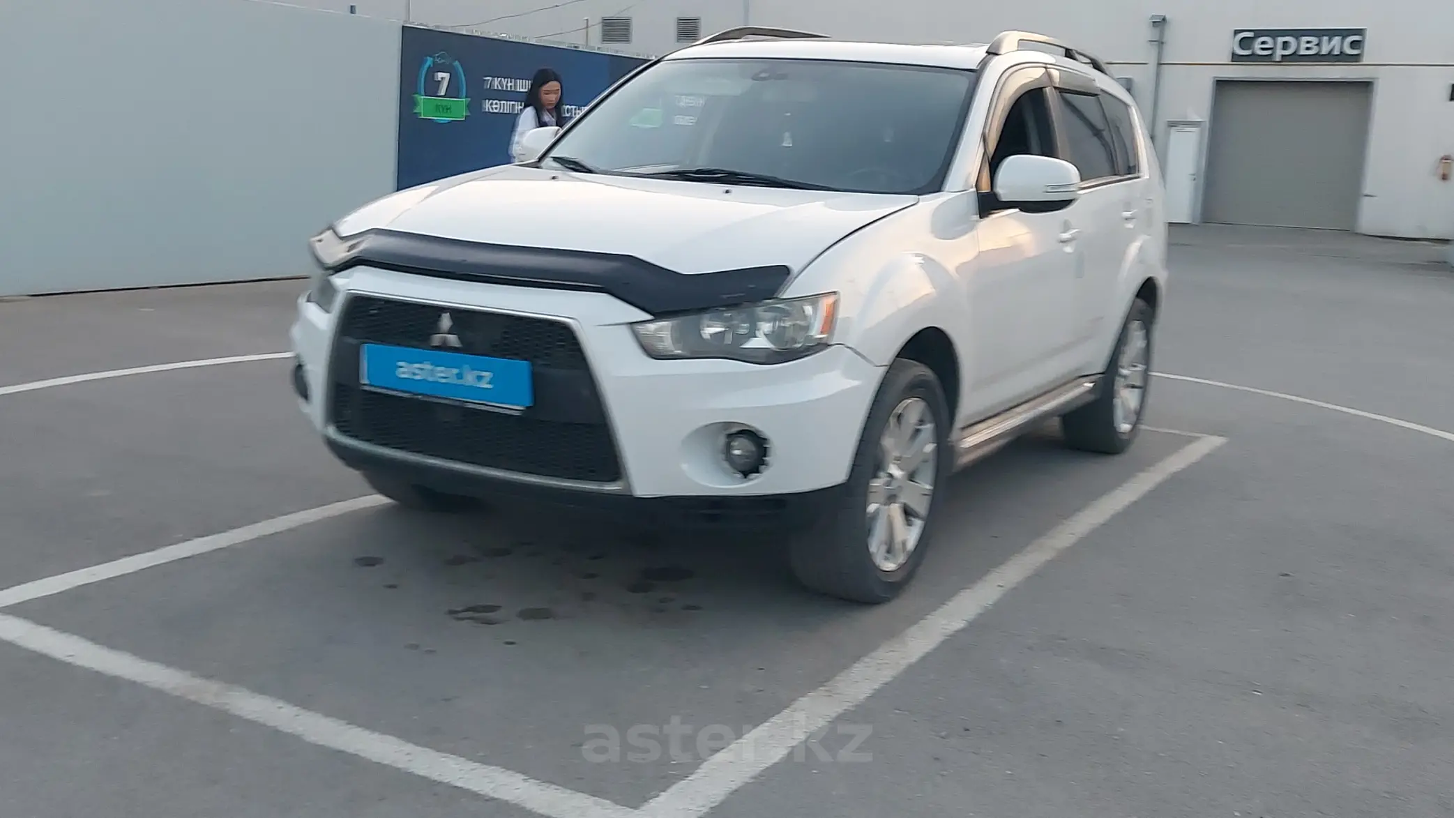 Mitsubishi Outlander 2011