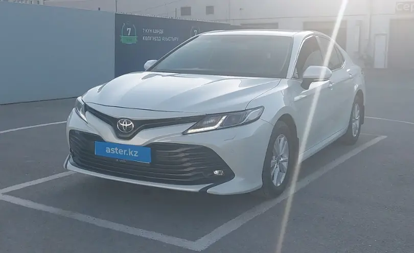 Toyota Camry 2021 года за 14 000 000 тг. в Шымкент