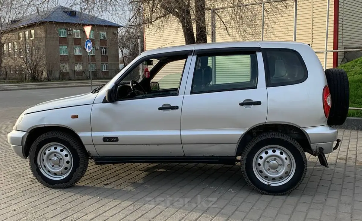 Купить Chevrolet Niva 2009 года в Усть-Каменогорске, цена 2200000 тенге.  Продажа Chevrolet Niva в Усть-Каменогорске - Aster.kz. №c1039897