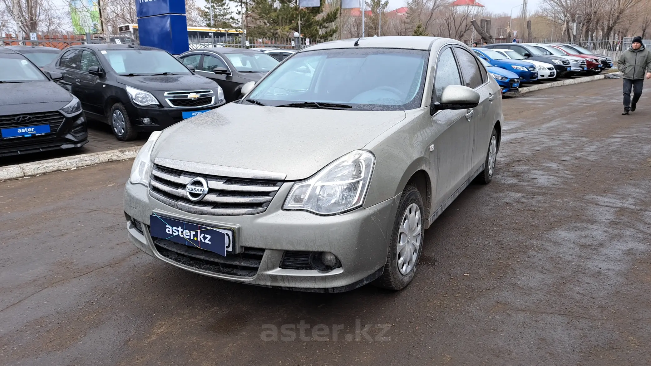 Nissan Almera 2015