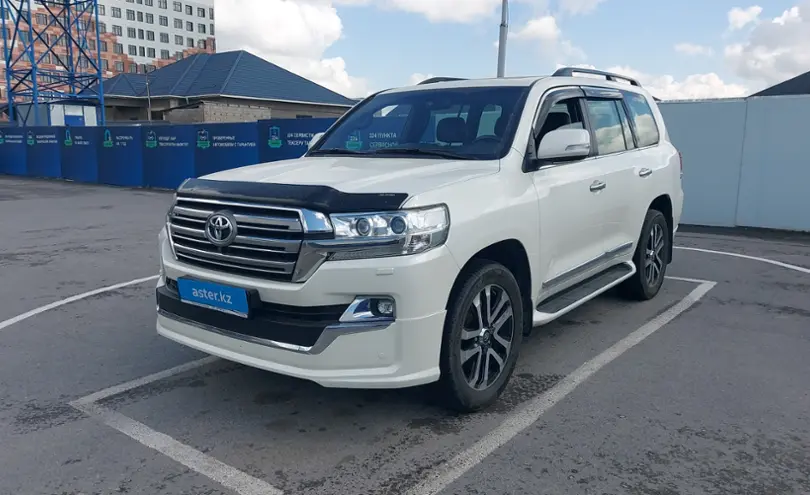 Toyota Land Cruiser 2018 года за 38 000 000 тг. в Шымкент