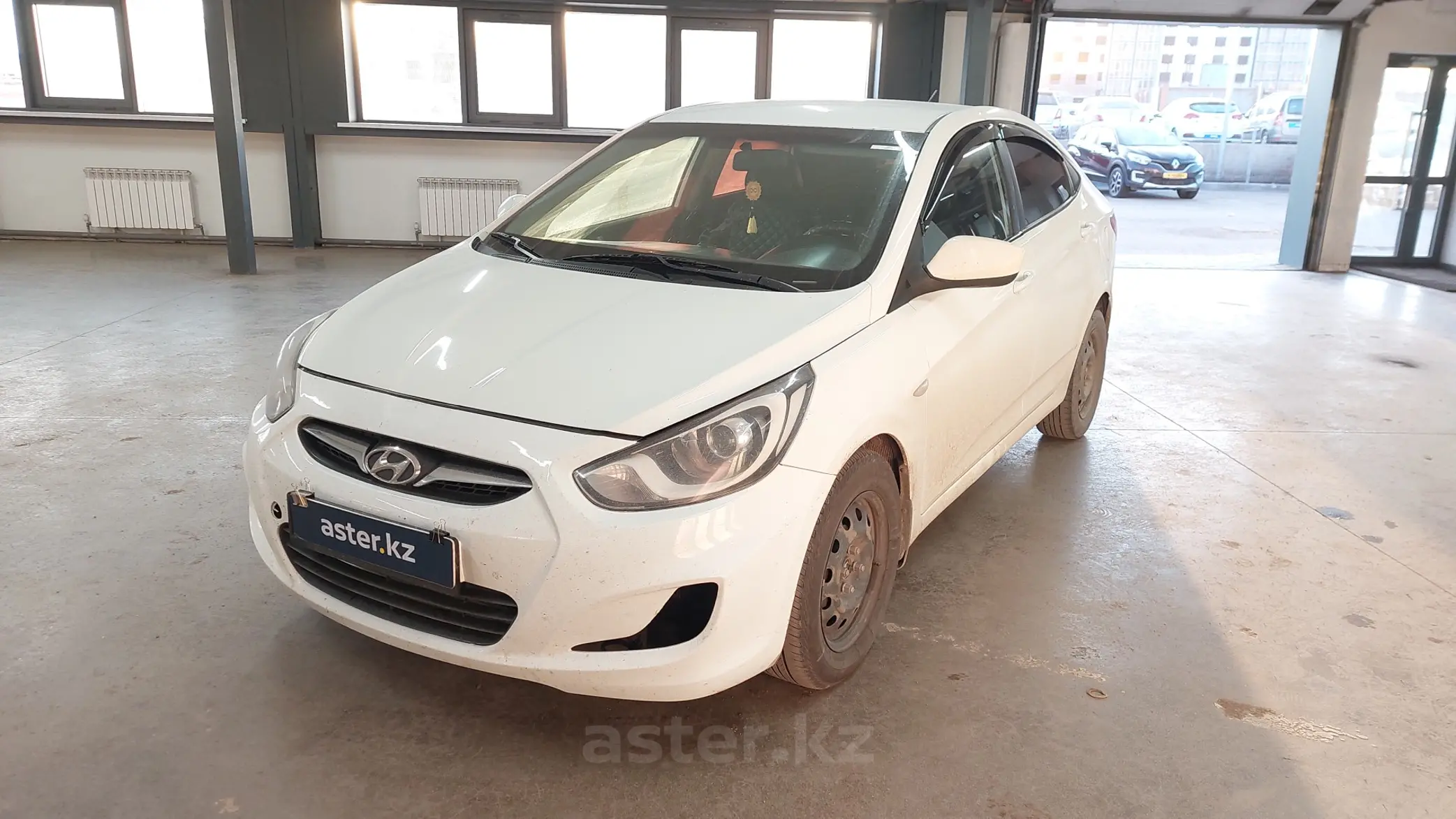 Hyundai Accent 2013