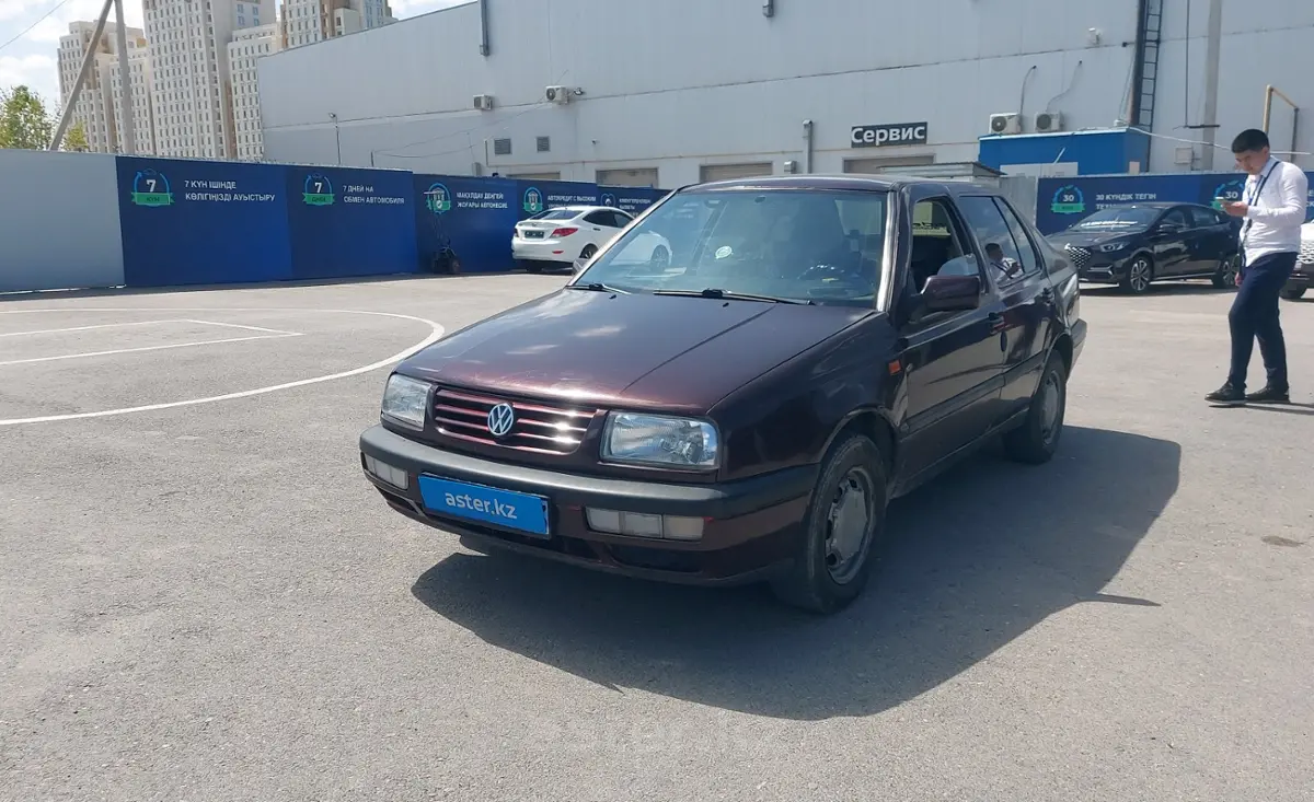 Купить Volkswagen Vento 1993 года в Шымкенте, цена 600000 тенге. Продажа  Volkswagen Vento в Шымкенте - Aster.kz. №c1044220