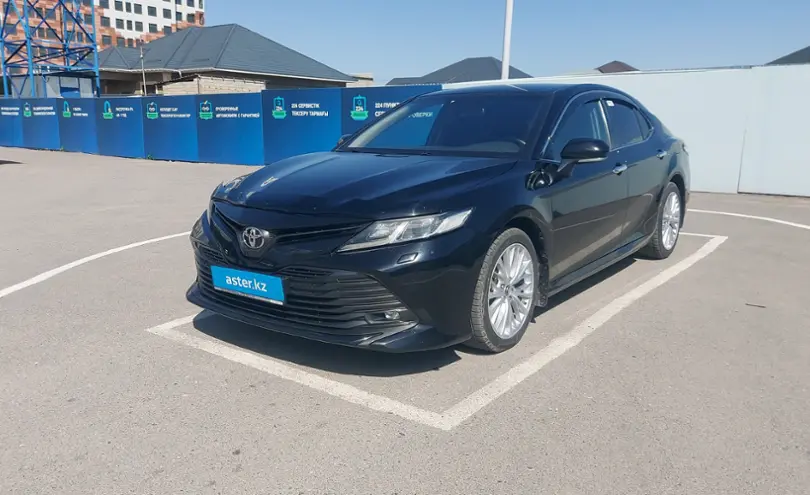 Toyota Camry 2019 года за 16 000 000 тг. в Шымкент