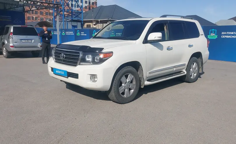 Toyota Land Cruiser 2014 года за 30 000 000 тг. в Шымкент