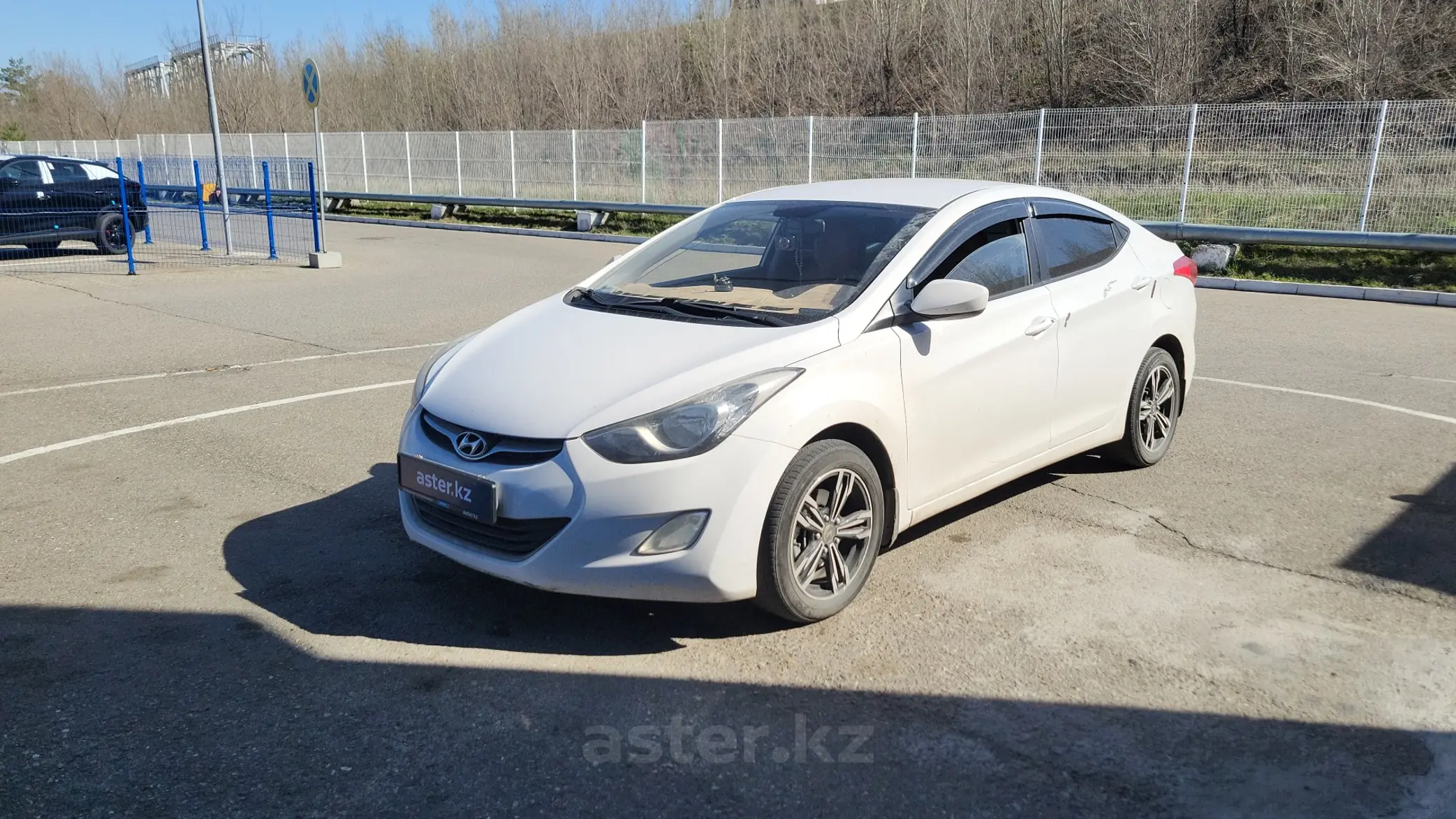 Hyundai Elantra 2013