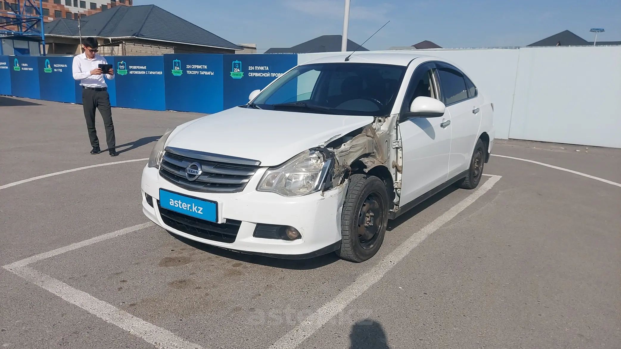 Nissan Almera 2014