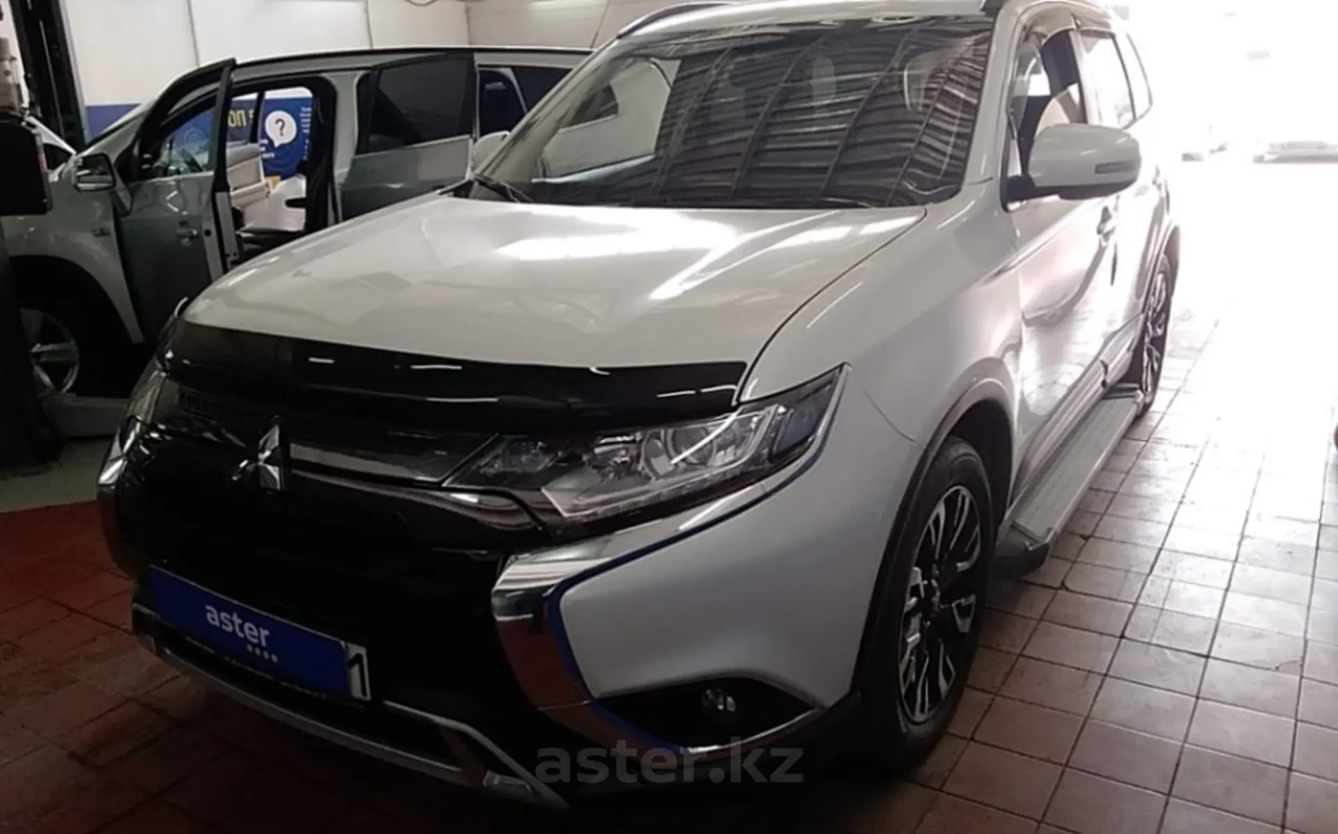 Mitsubishi Outlander 2021