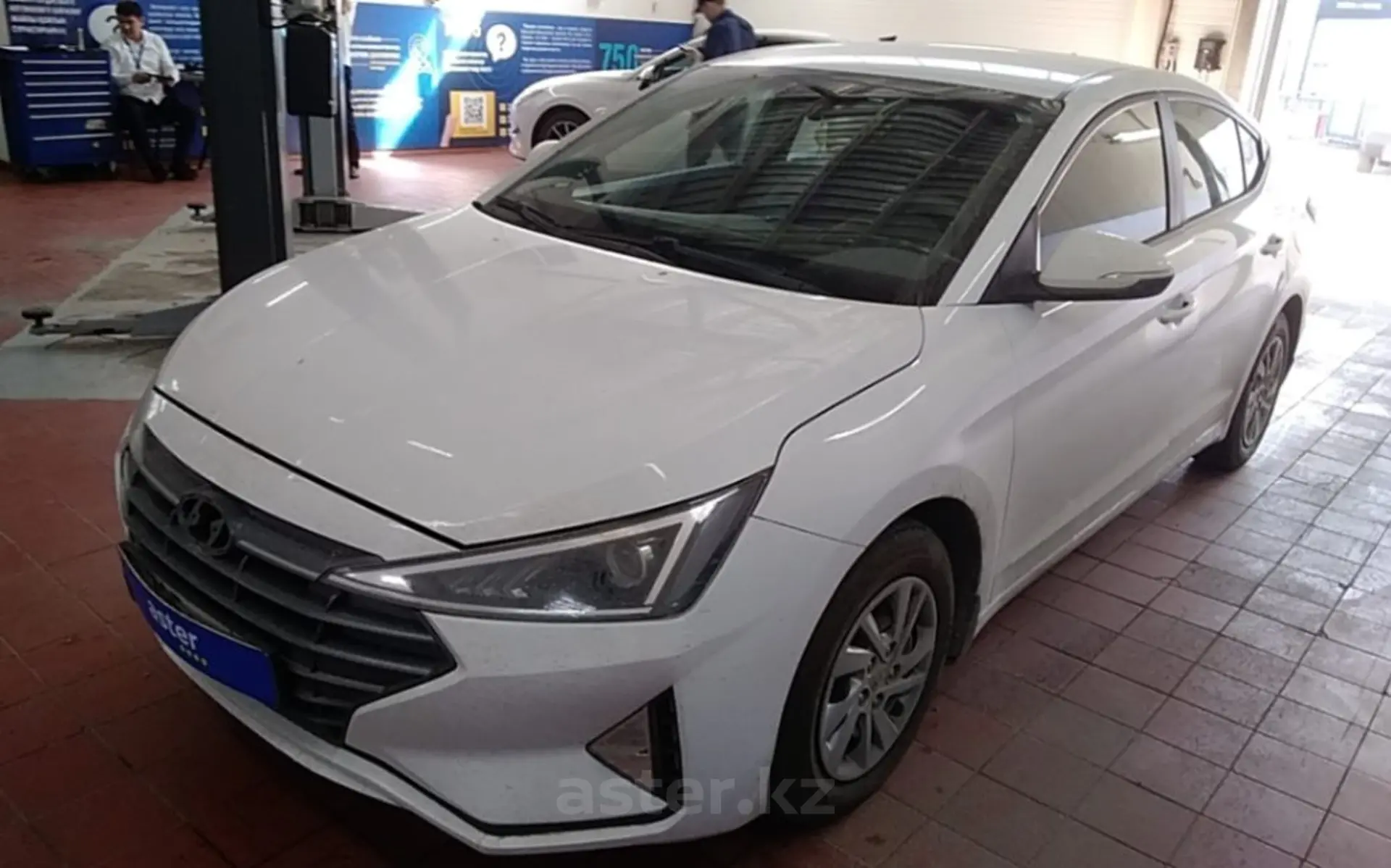 Hyundai Elantra 2019