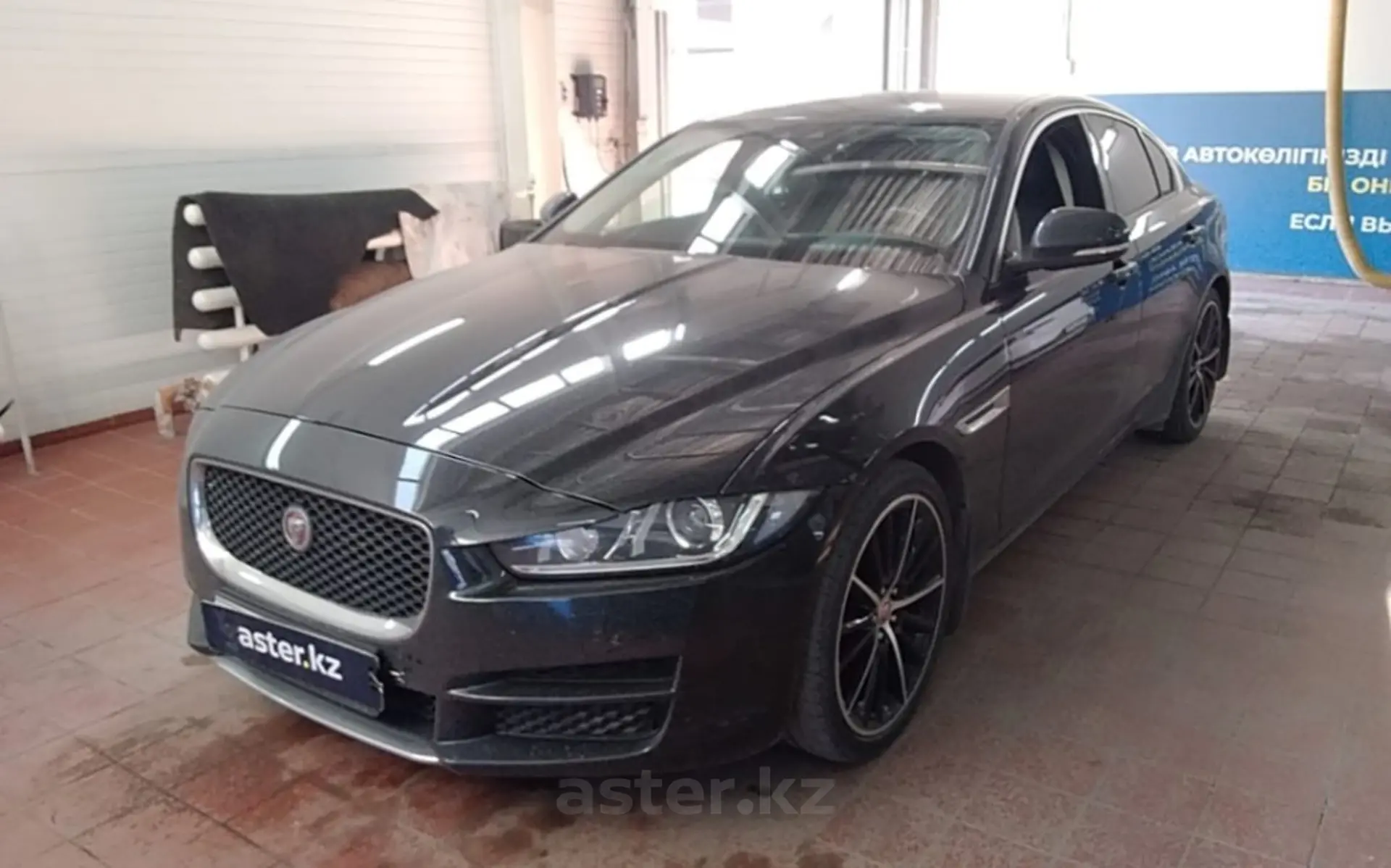 Jaguar XE 2017