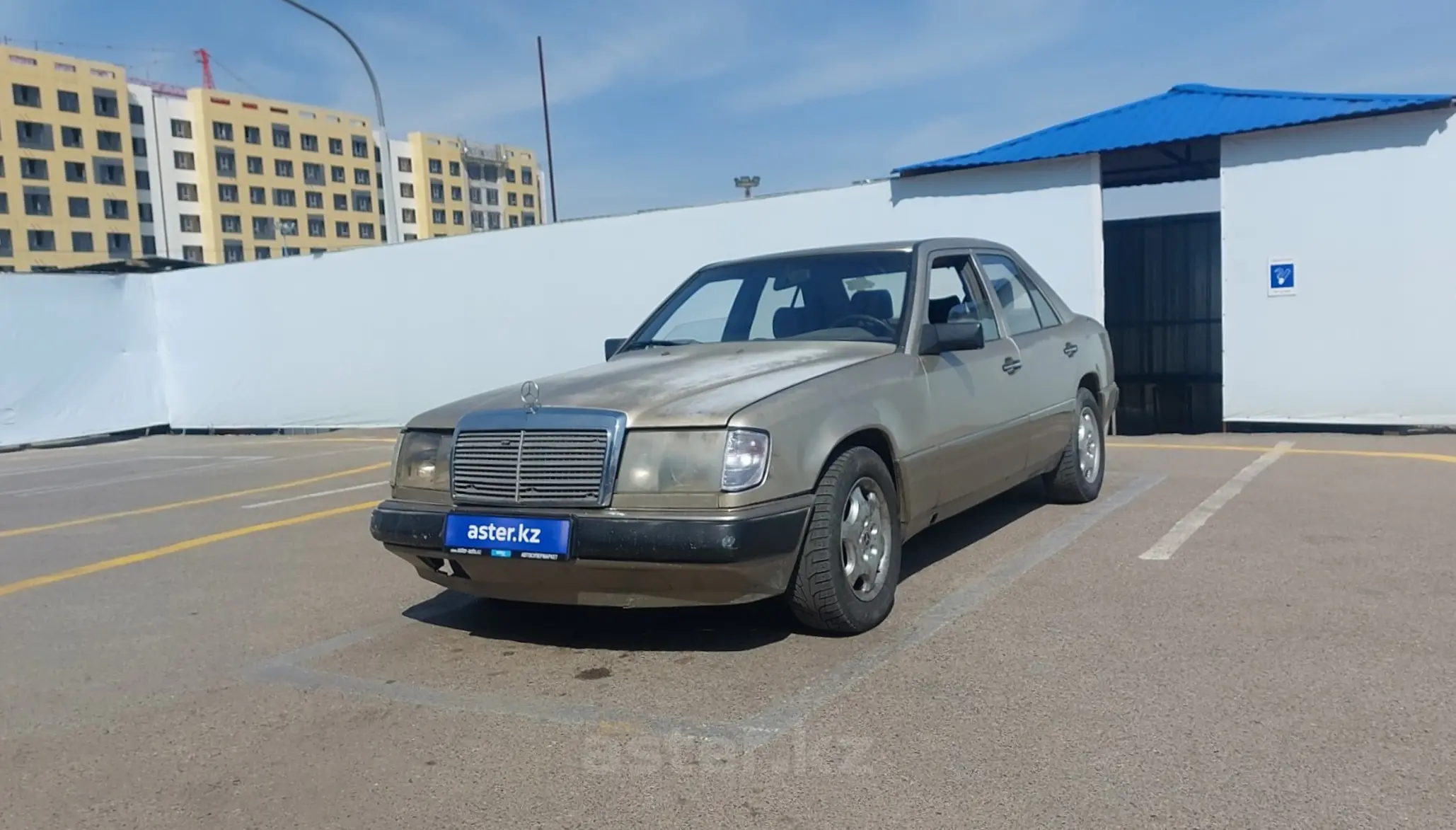 Mercedes-Benz W124 1986