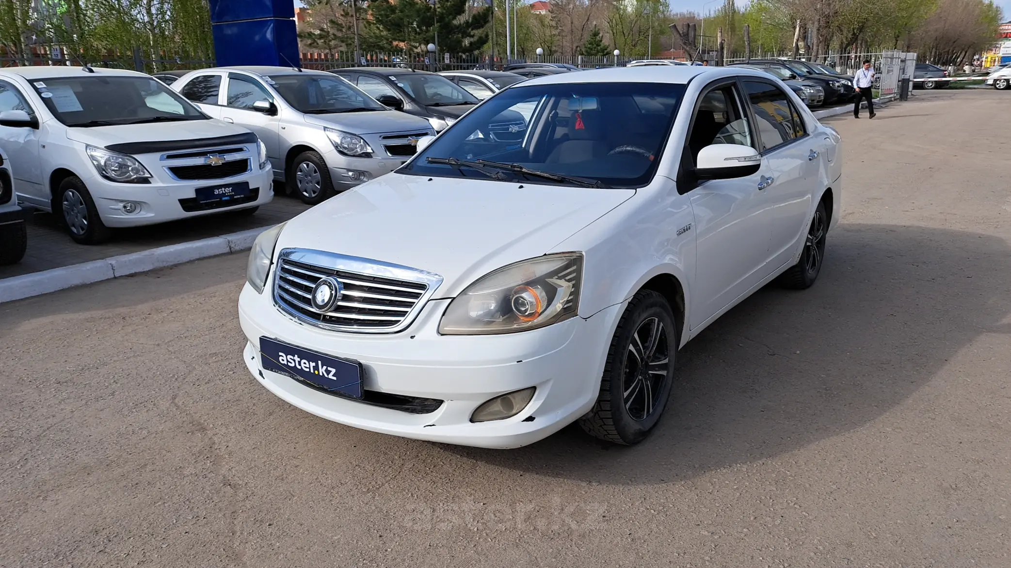 Geely SC7 2013