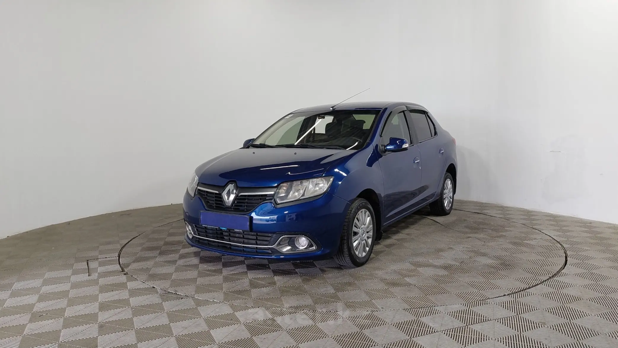 Renault Logan 2015