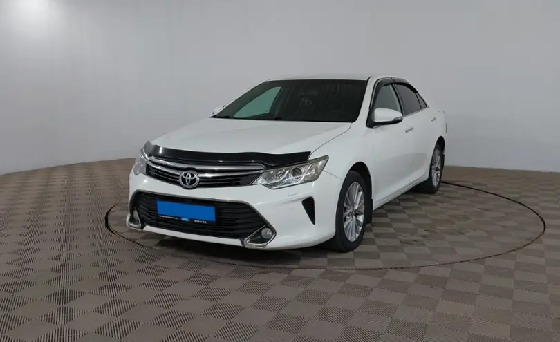Toyota Camry 2015 года за 11 490 000 тг. в Шымкент