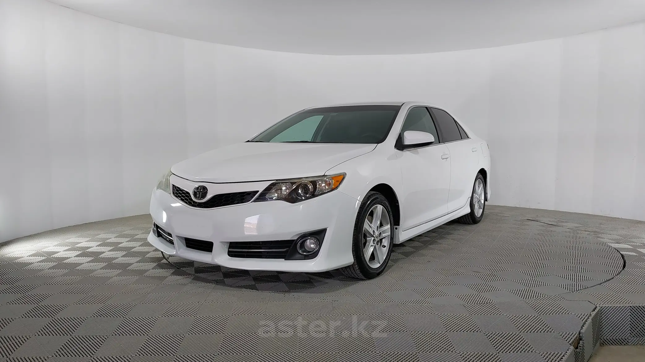 Toyota Camry 2013