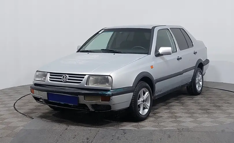 Volkswagen Vento 1992 года за 1 090 000 тг. в Астана