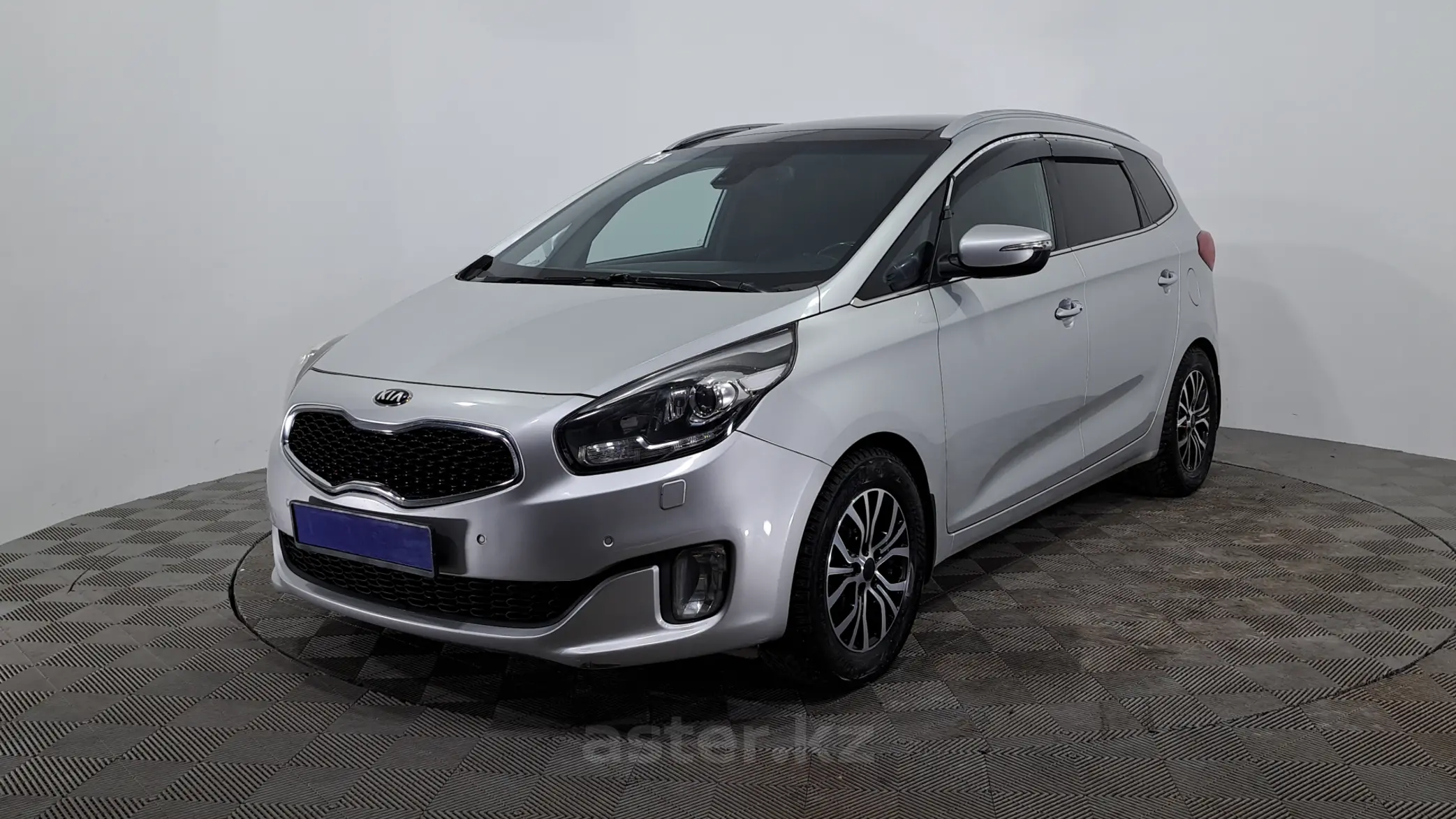 Kia Carens 2013