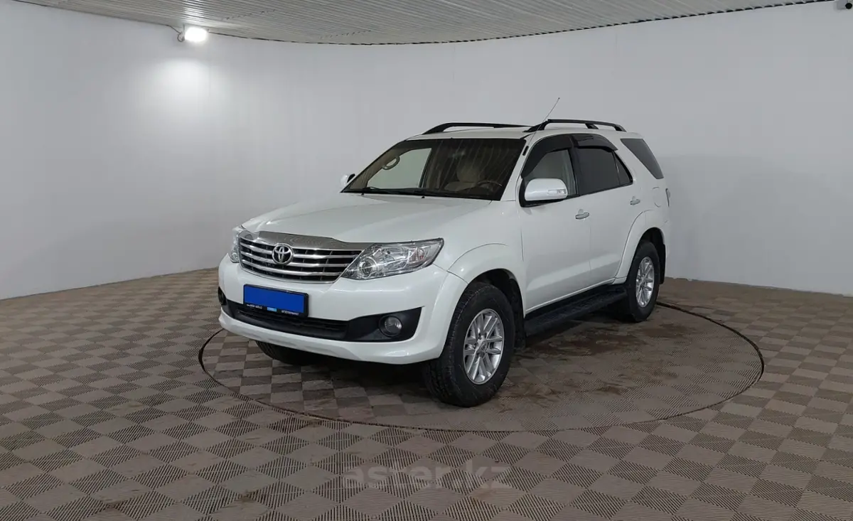 2013 Toyota Fortuner