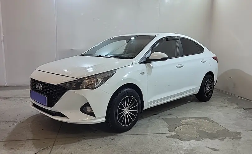 Hyundai Accent 2020 года за 6 890 000 тг. в Усть-Каменогорск