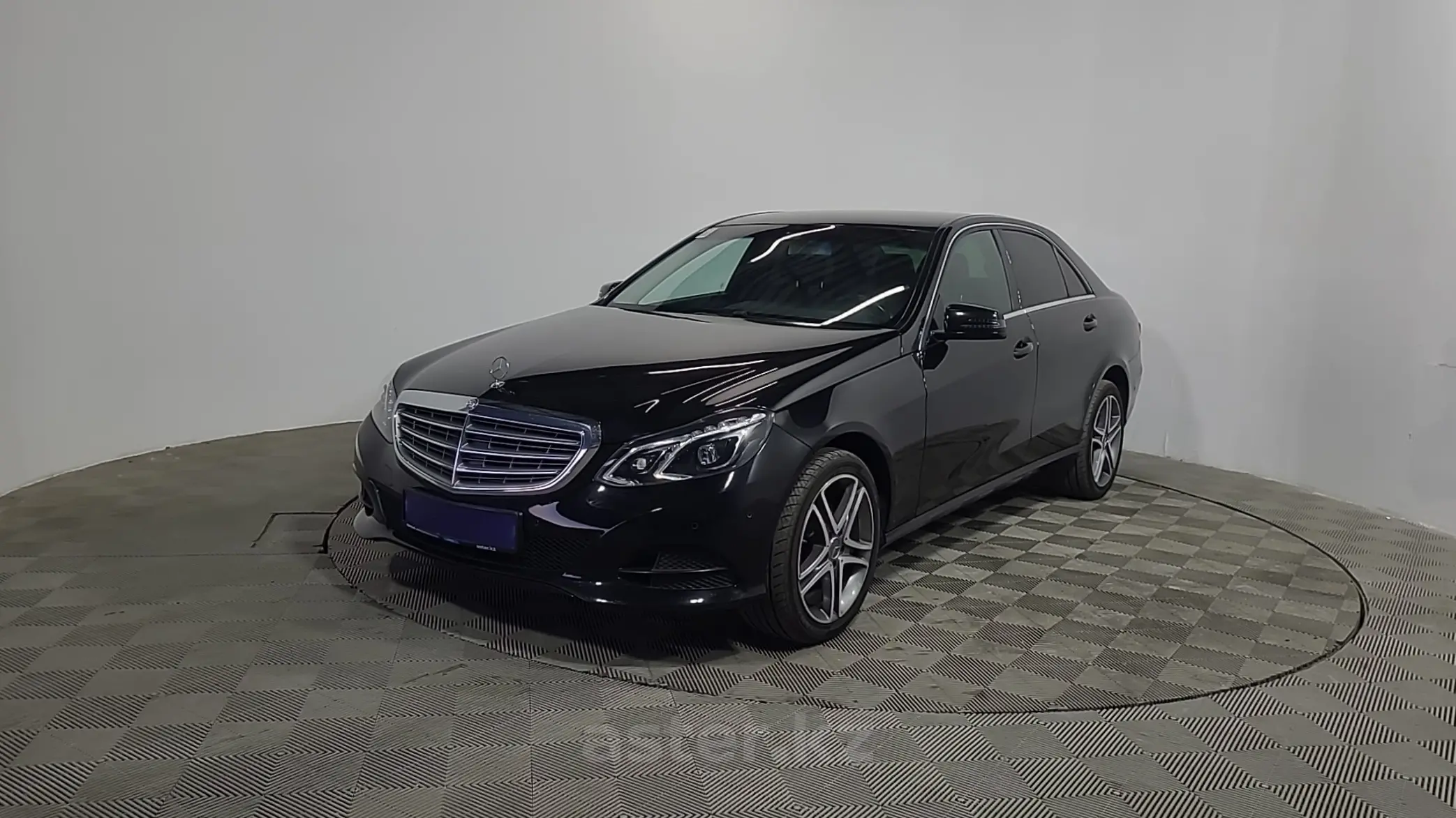 Mercedes-Benz E-Класс 2015