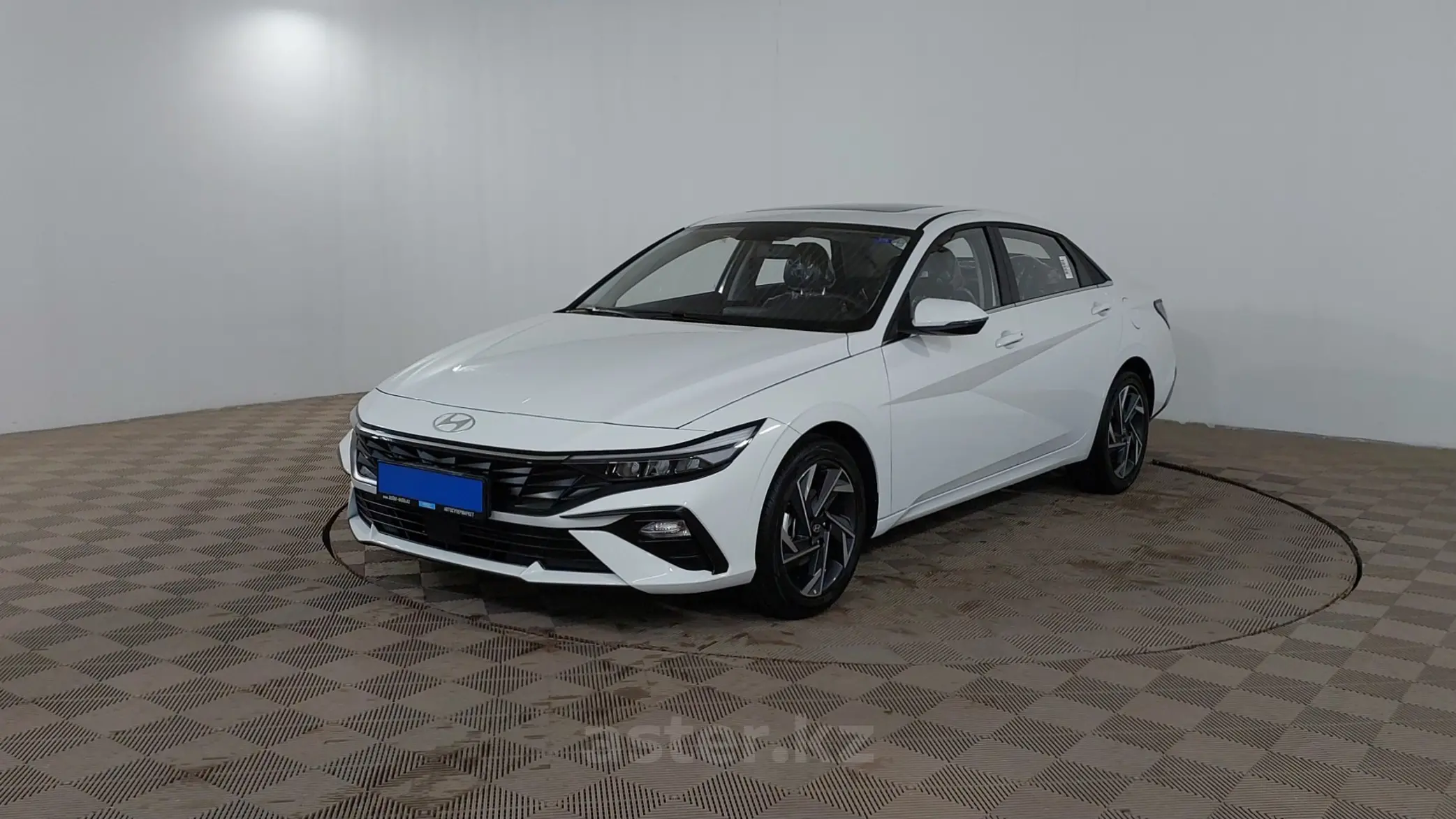 Hyundai Elantra 2024